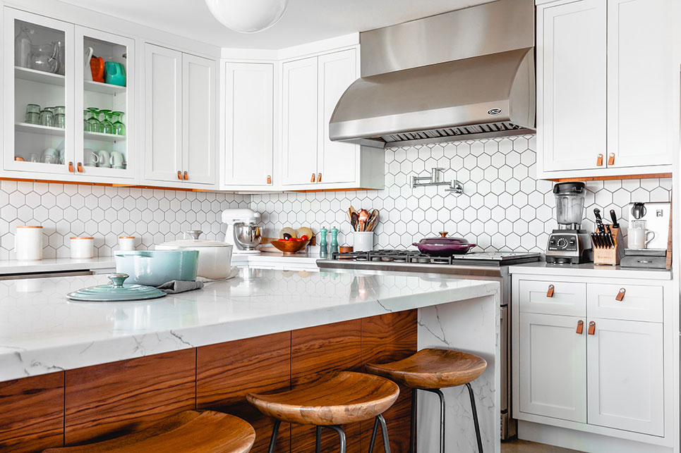 Mixing Modern Furniture with Vintage Looks